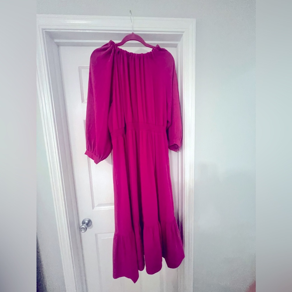Adorable pink dress with tie back. NWT
